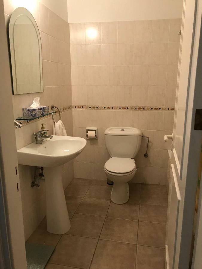 Kings Palace - Fabulous Pool-Side 2 Bed Apartment Paphos Eksteriør bilde